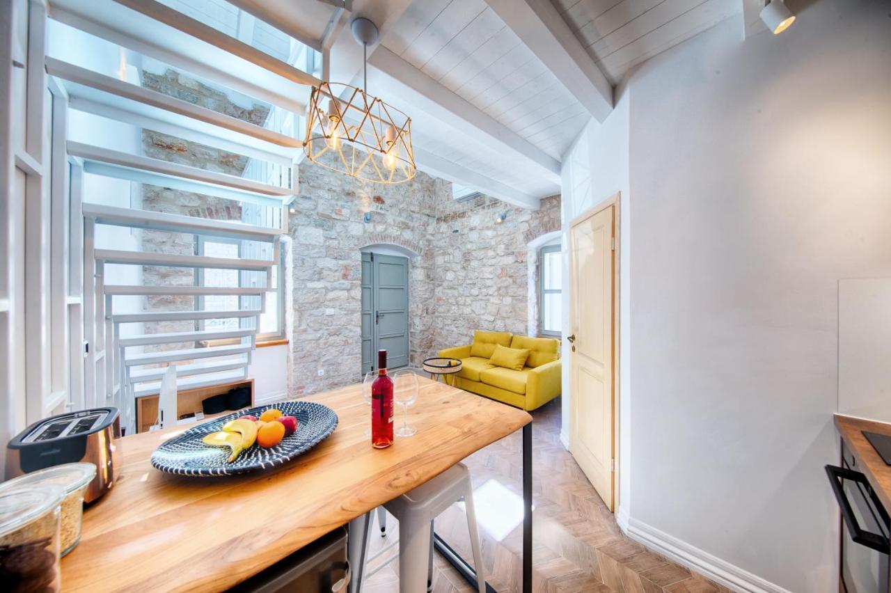 Studio Apartment Vicencina Vis Ngoại thất bức ảnh